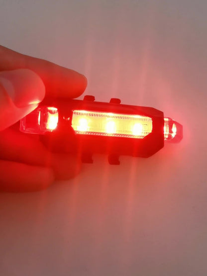 Oplaadbaar USB LED-fietsachterlicht - 4 knippermodi